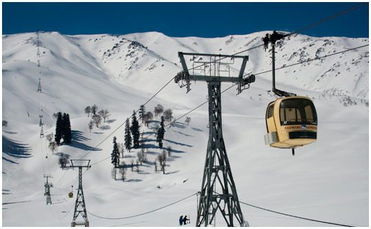 Gulmarg Ski - Up we go Image