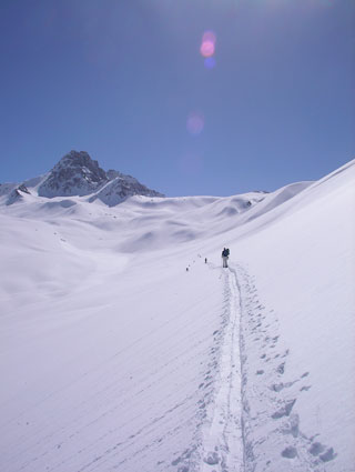 Gulmarg Ski - Gulmarg Locals Doing their things Image